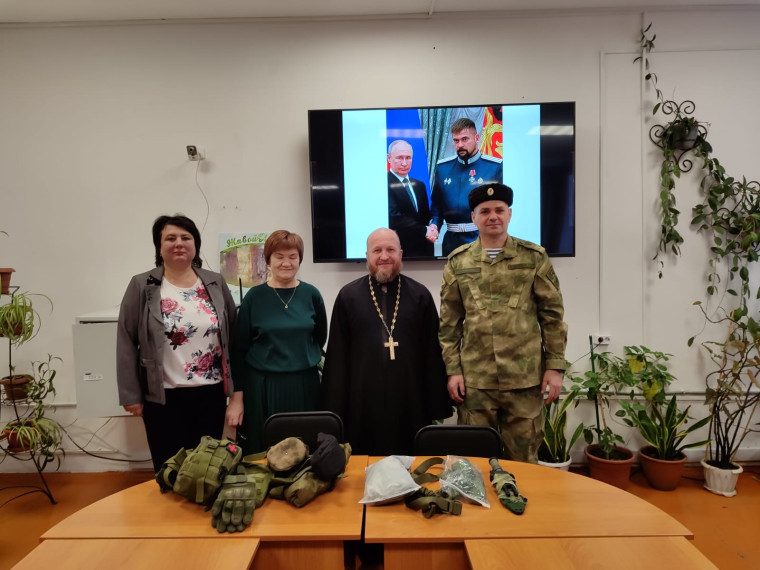 Встреча старшеклассников с представителями казачества.