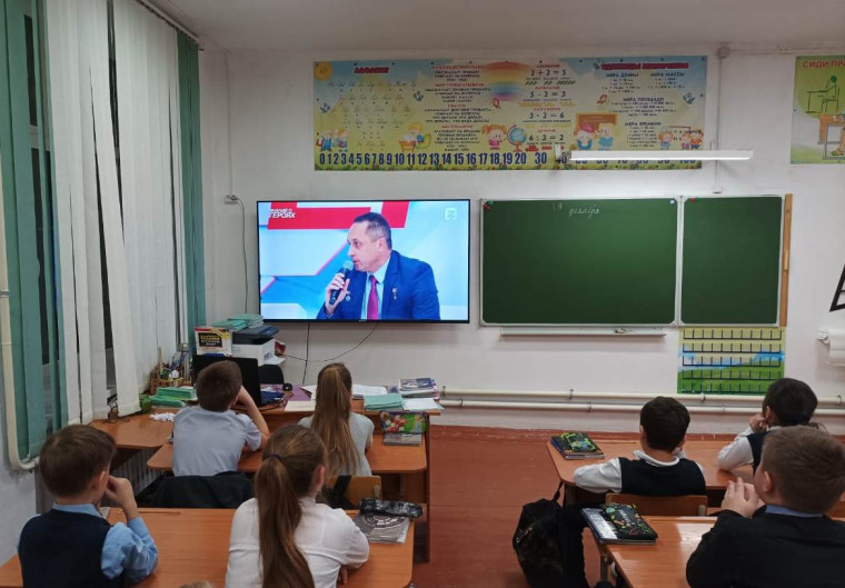 «Разговоры о важном» в Тальменской школе №5.